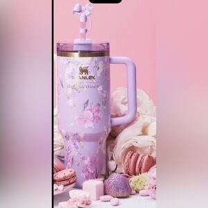 NWT Stanley 40oz Love Shack Fancy limited edition!